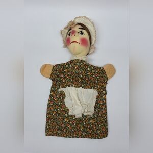 VINTAGE KERSA WITCH HAND PUPPET Old Woman Lady Fabric Doll Felt